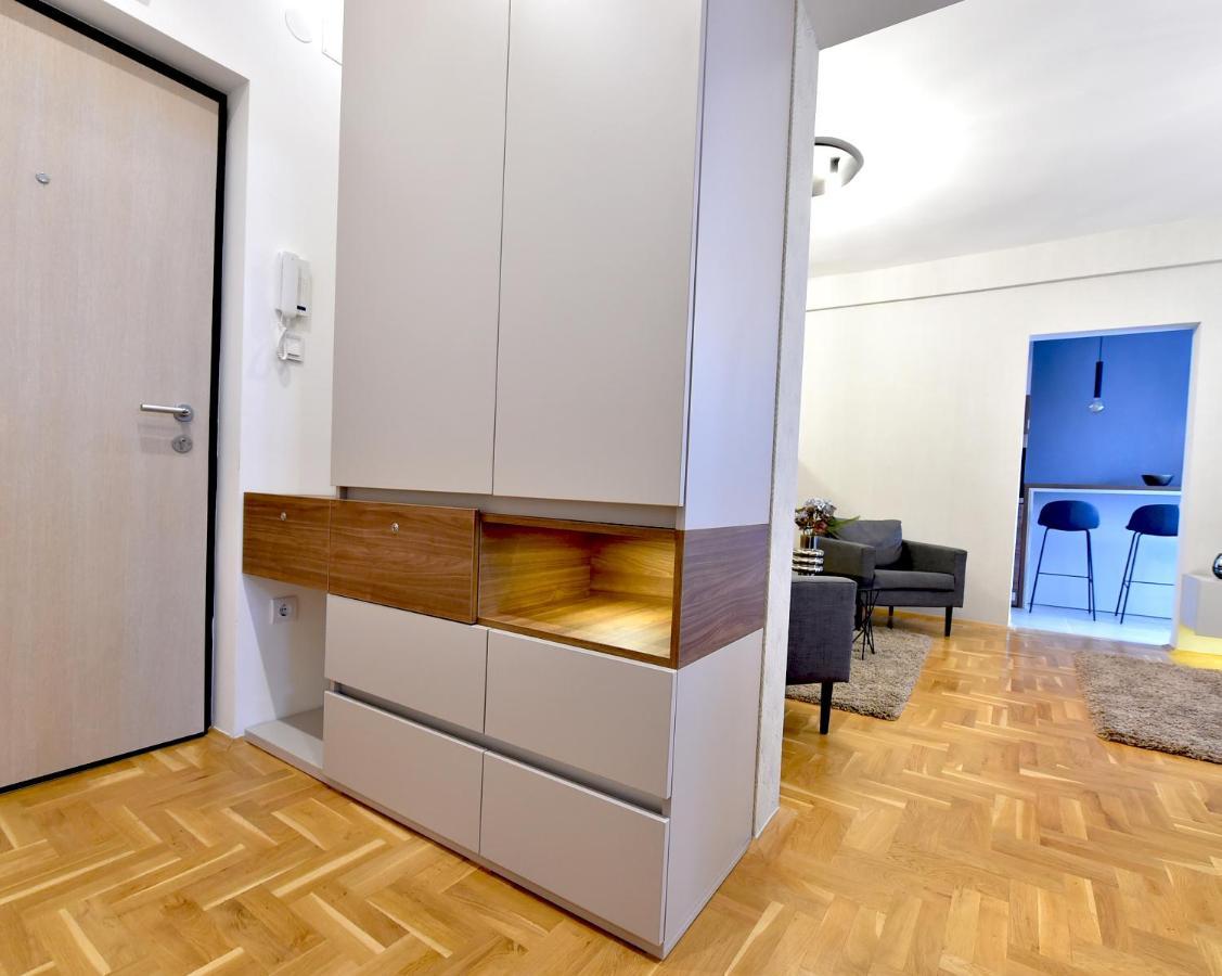 Sky Lux Apartman Gornji Milanovac Esterno foto