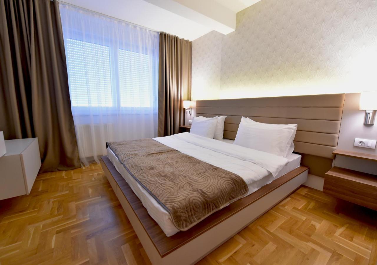 Sky Lux Apartman Gornji Milanovac Esterno foto